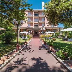 https://hotel-gabrini.it-tuscanyhotel.com